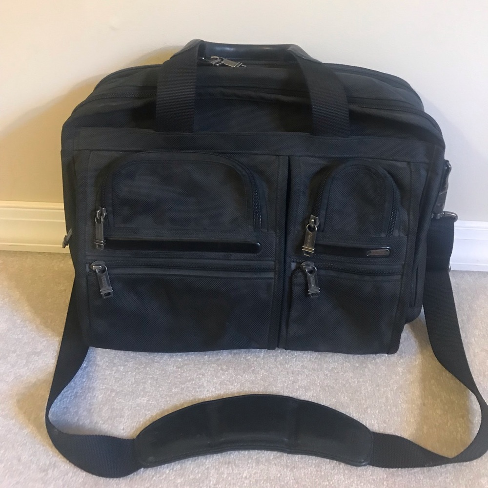 Men’s Tumi lab-top messenger bag!